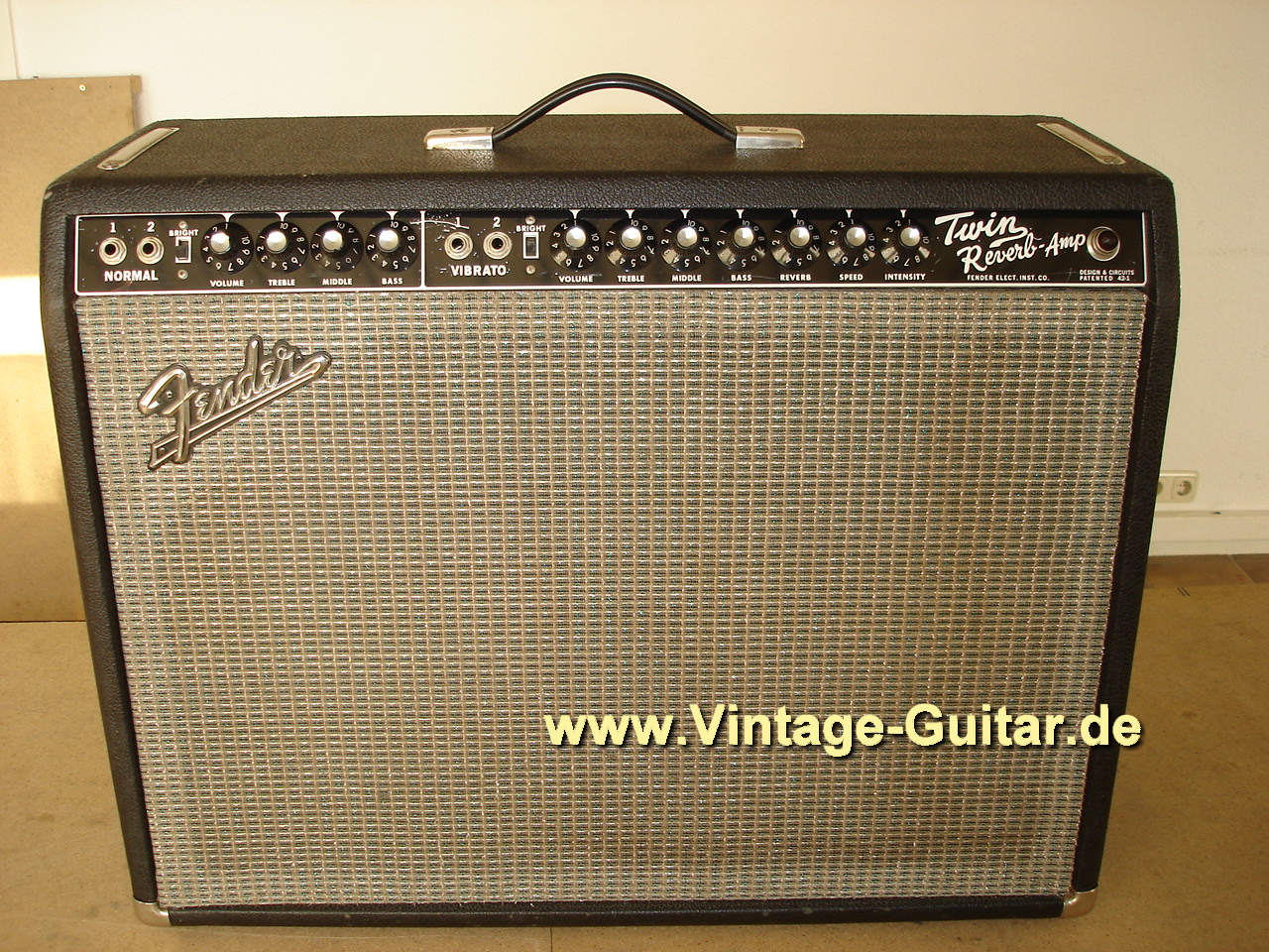 Fender Twin Blackface-front.jpg